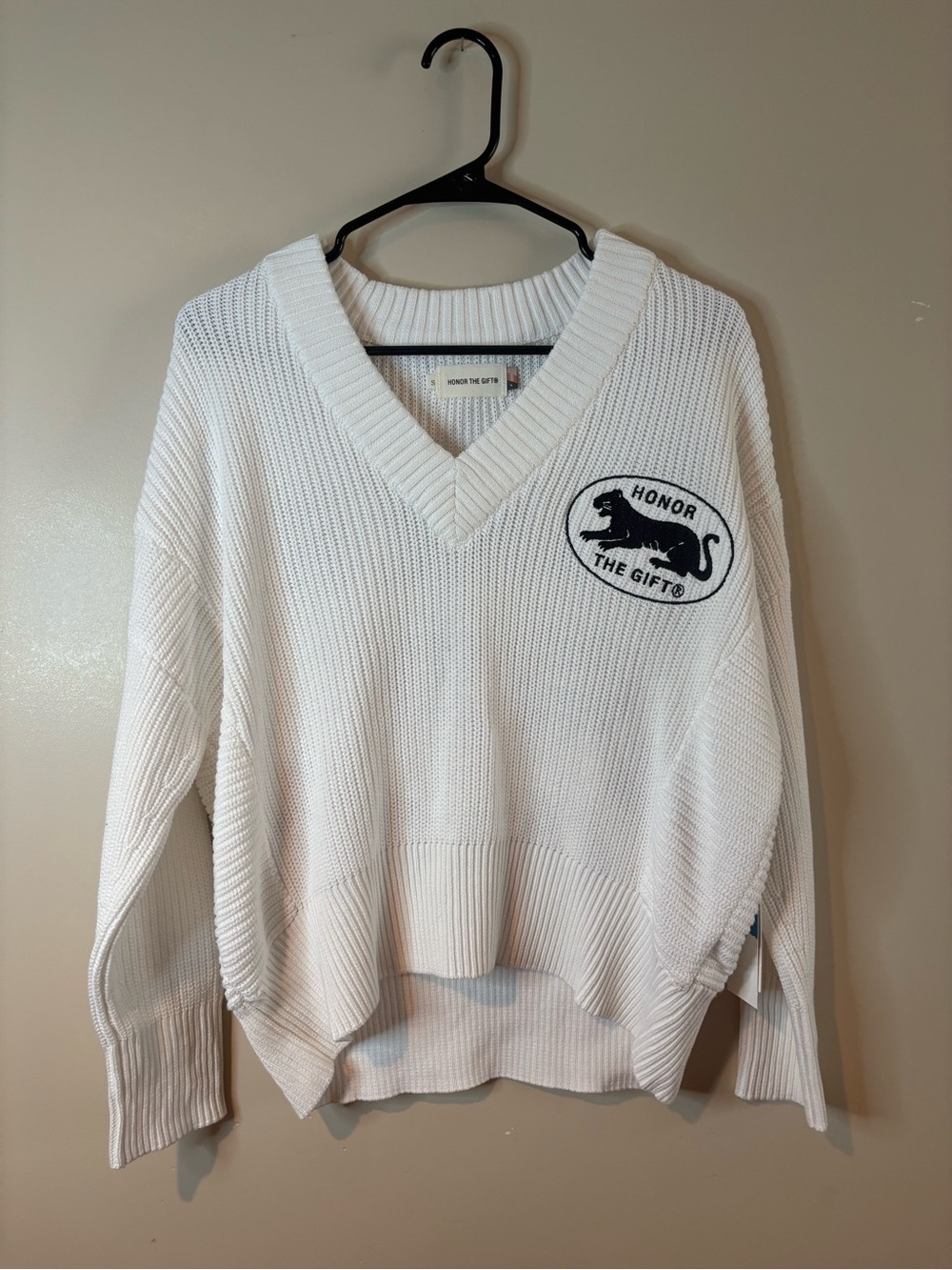 Honor the Gift White V-Neck Panther Patch Knit Sweater NWT